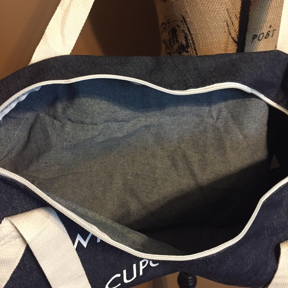 Private Party Duffle Bag - Picture 6 of 9